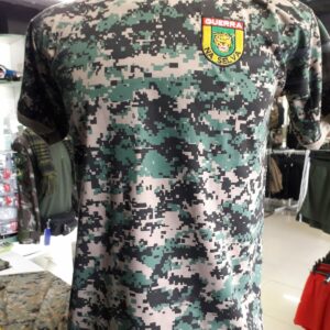 Camiseta guerra na selva